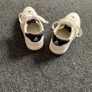 Madewell Court sneakers. Black & white. Size: 7M.
